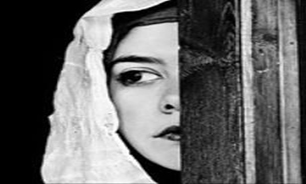 "زنان" ایرانی تحصیلات چشمگیر و مشارکت پایینی دارند