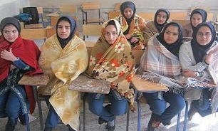 دختران اینجا با پتو به کلاس می‌روند+ عکس