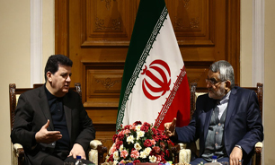 بروجردی: ایران کماکان به حمایتهای خود از دولت و ملت سوریه ادامه خواهد داد/ عدنان محمود: ایران در دوران بازسازی سوریه نقش اساسی خواهد داشت بروجردی: ایران کماکان به حمایتهای خود از دولت و ملت سوریه ادامه خواهد داد/ عدنان محمود: ایران در دوران بازسازی سوریه نقش اساسی خواهد داشت