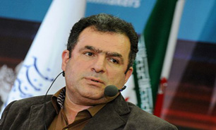 مجری برنامه «هفت» خبر تغییر نامش را تکذیب کرد
