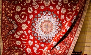 برپایی نمایشگاه 80 ساله قالی در اردبیل