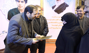 تجليل معاون سرمايه انسانی صداو سیما از يك شهيد ورزشكار