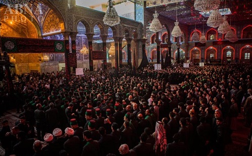 عزاداری خادمان حرمین امام حسین (ع) و حضرت عباس(ع) + تصاویر