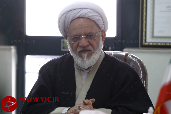 عملکرد دستگاه&zwnj;های قضایی، مدیریتی و اجرایی در مبارزه با فساد ضعیف است/ توقف دولت در اجرای هدفمندی یارانه&zwnj;ها/ دستچین آمارهای خوب و شیرین بانک مرکزی توسط دولت