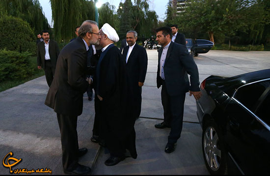 لاریجانی: تشکیل ستاد استانی برای رسیدگی به مشکلات کشاورزان و صنعتگران/ روحانی: اگر سه قوه بخواهند علیه یکدیگر مچ&zwnj;گیری کنند، کار مردم بر زمین می&zwnj;ماند