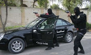 سارق جوان روی دیوار تیر خورد/ 2 کیلومتر دویدن برای گرفتن دزد شب رو