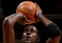 لیست کامل آخرین نقل و انتقالات میان فصل NBA