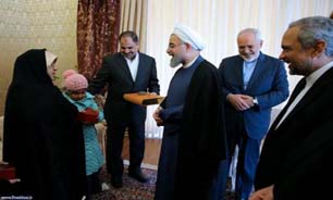 ملت ایران برای دفاع از آرمان‌هایش بهای زیادی پرداخت کرده/ پیگیر و متأثر از موضوع اسارت شما بودم