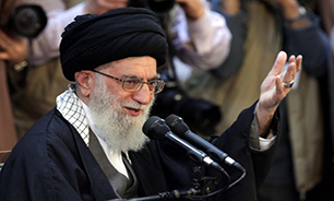 بیانات رهبر انقلاب در حرم رضوی در آغاز سال 93 + صوت