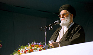 بیانات رهبر انقلاب در حرم رضوی در آغاز سال 80 + صوت