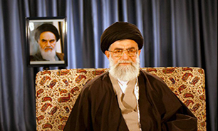 بیانات رهبر انقلاب در حرم رضوی در آغاز سال 79 + صوت