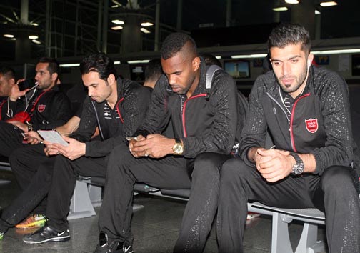 گزارش تصویری کاروان پرسپولیس در فرودگاه امام &laquo;ره&raquo;