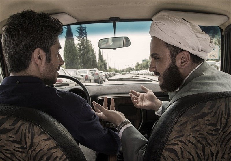 عکس/ مجری معروف صداوسیما در لباس روحانیت