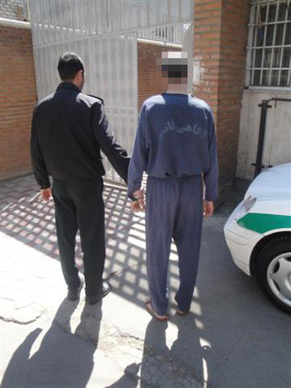سرقت طلا و جواهرات دختر جوان برای خرید مواد مخدر/ پدر تبهکار دستگیر شد