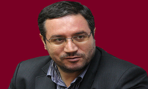 لیست بدهکاران بانکی باید از جیب کت یک نفر بیرون بیاید/ فشارهای سیاسی نباید بانک مرکزی را در پیگیری پرونده معوقات بانکی عقب بنشاند