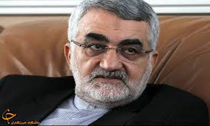 حق استفاده صلح آمیز ایران از انرژی هسته&zwnj;ای قابل مذاکره نیست