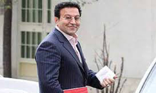 هدایتی به سرخپوشان پاداش داد