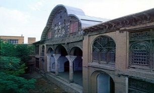 عمارت مشیر دیوان  بنایی به جا مانده  از دوره قاجاریه////گزارش مکتوب/ویژه عید با ارسال چند عکس لطفا روی عکسها کار شود.