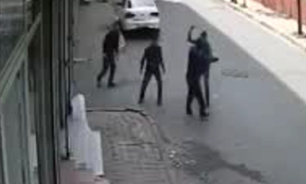 سرقت مسلحانه تلفن همراه یک جوان + فیلم