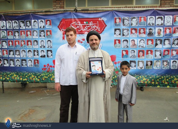 تصاویر/خانواده شهدای دبیرستان سپاه تهران