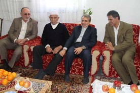 دیدار معاون برنامه ریزی و نظارت راهبردی رئیس جمهور با پدر شهیدان تامینی