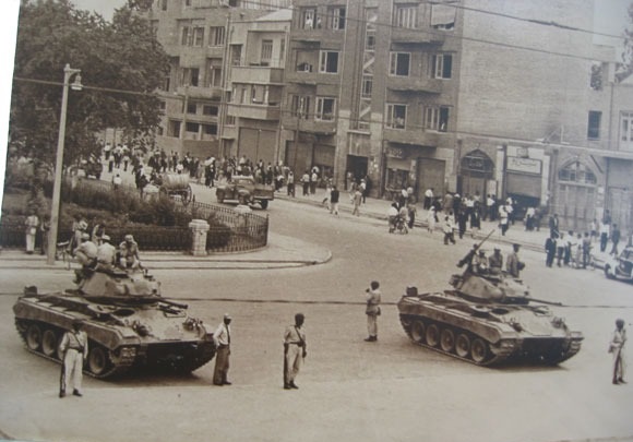آمریکا چگونه در یک کشور کودتا می‌کند+  تصاویر
