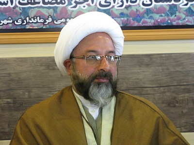 معلمان پیوند دهنده حقایق مادی و معنوی هستند