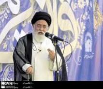 تاکید امام جمعه مشهد بر داشتن پدافند مشخص و قدرتمند در برابر هجمه فرهنگی دشمن
