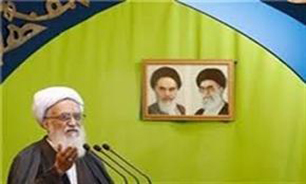 تشکر آیت‌الله محمدعلی موحدی کرمانی، خطیب نماز جمعه تهران از اجرای طرح تحول نظام سلامت