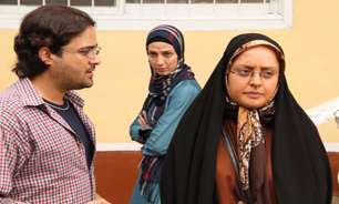 "ستایش" مثبت مطلق نیست