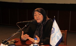 الهی قمشه ای می گوید:
انسانها در زمان کوتاهی که دارند باید با عشق به خدا نسبت به هم رفتاری انسان دوستانه داشته باشند