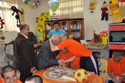 بازدید رئیس فدارسیون ورزش های سه گانه کشور از موسسه توانبخشی و نگهداری یکتا شهرستان شهرکرد