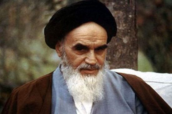 نامه دانش آموزان مدرسه "اسپرینگ دال" آمریکا همراه با یک جفت جوراب خدمت حضرت امام(ره) تقدیم شد