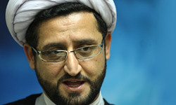 کسانی که می‌خواهند جبهه واحد اصلاحات را تشکیل دهند صلاحیت ندارند/با احزاب منحله ائتلاف نمی‌کنیم