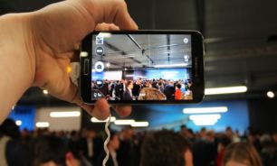 نقص در "Galaxy S5" سامسونگ را به وحشت انداخت + جزئيات