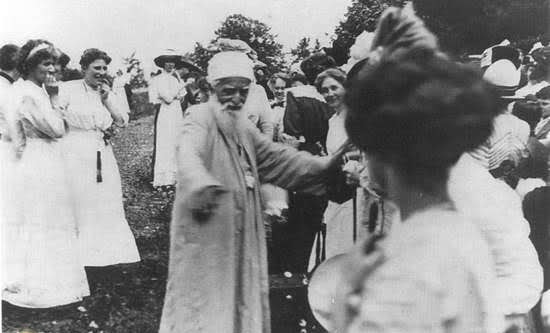 اولین زنی که در ایران بی حجاب شد، چه کسی بود