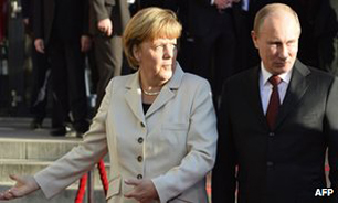 آغاز ديدار مرکل و پوتين در فرانسه