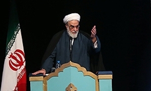 مقام معظم رهبری دیدار از خانواده شهدا را در هر شرایطی برای خود بسیار مهم می‌دانند / شهیدی که از آسمان چهارم با مادرش حرف زد