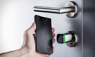 قابلیت‌های ارتباطی آیفون 6، پشتیبانی از شارژ بی سیم، Lte پیشرفته و NFC