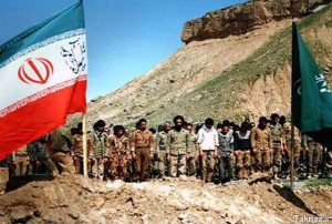 رزمنده مسیحی که با مسلمانان نماز جماعت خواند