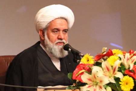 کلمات این کتاب تازیانه ای بر گرده وجدان آدمی می‌نوازد