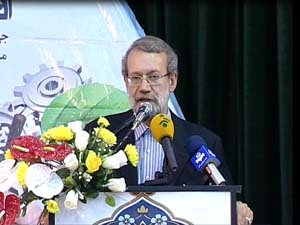 تاکید بر توسعه ی عادلانه مناطق مختلف کشور