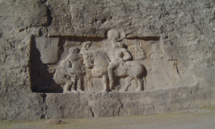 کسی نگران "نقش رستم" نیست