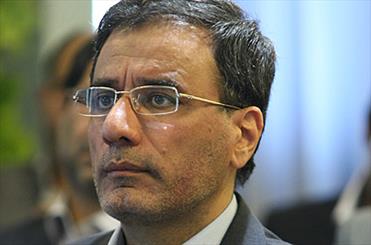 سیاست‌بازی وزیر علوم دانشگاه را از وظایف اصلی دور کرده است