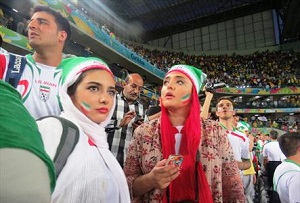 نرگس محمدی: درباره خبر ازدواجم با سام درخشانی اطلاع رسانی کردم ؛ با گل مسی گریه کردم