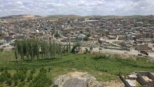 شهری در احاطه کوه ها+تصاویر