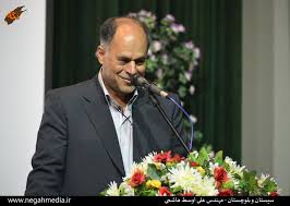 مجوز واردات دام فقط برای نیروهای محلی و انجمن‌های دامی صادر می شود .