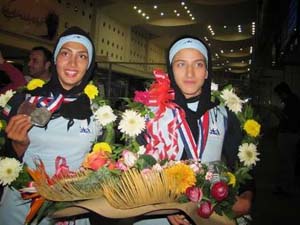 دو قایقران هرمزگانی عازم مجارستان شدند