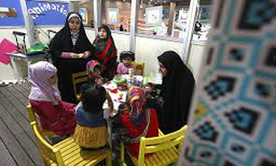 استقبال از غرفه معرفی‌ها در بخش کودک و نوجوان نمایشگاه قرآن