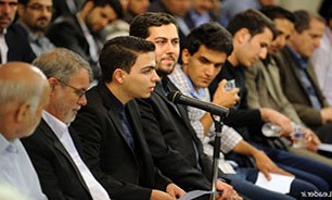 آسمان رعد و برق زد یعنی، اشک‌های تو مستجاب شدند